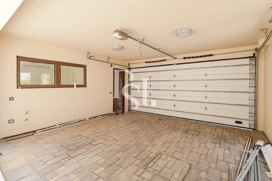20 hidd-saadiyat-island-abu-dhabi-parking. jpg