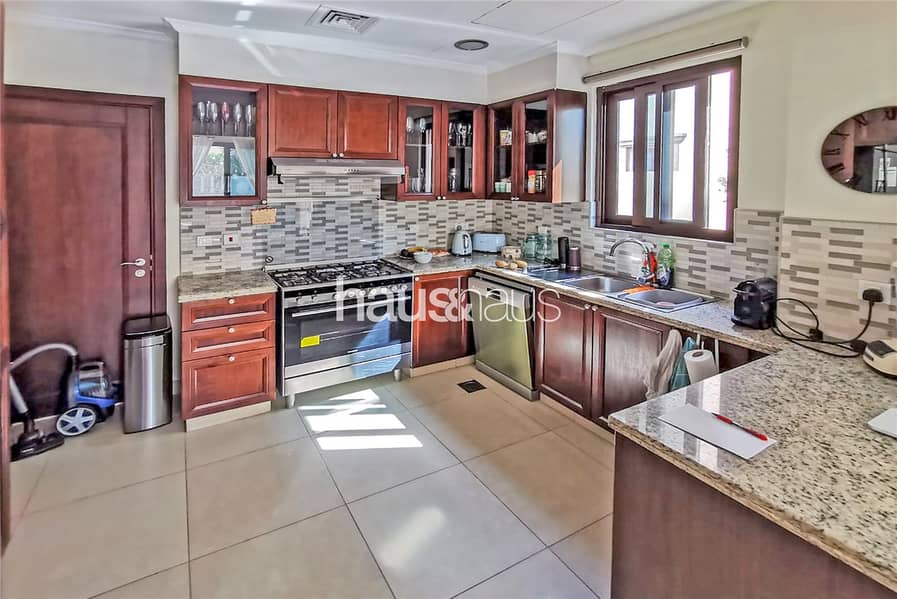 Beautiful Villa | Private Pool | Early February