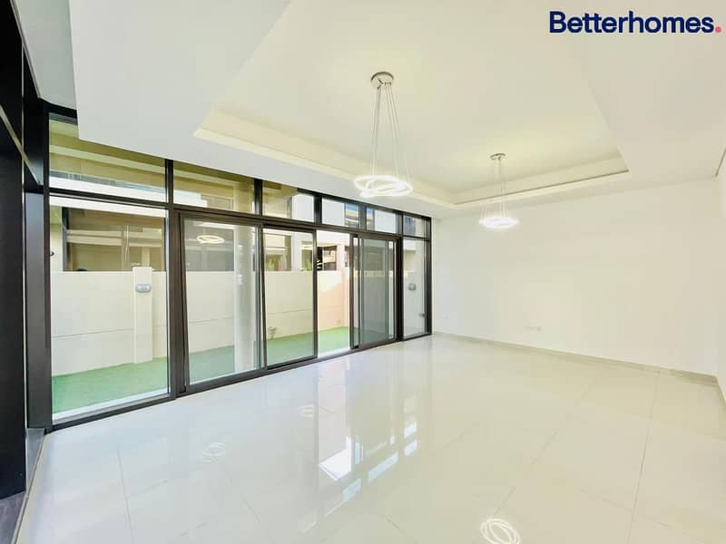 Large Garden |Vacant |Corner Unit |Next To Malibu