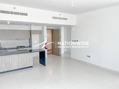 2 Bedroom Apartment for Sale in Al Reem Island, Abu Dhabi - Splendid 2BR| Rented| Top Facilities| Sea Views