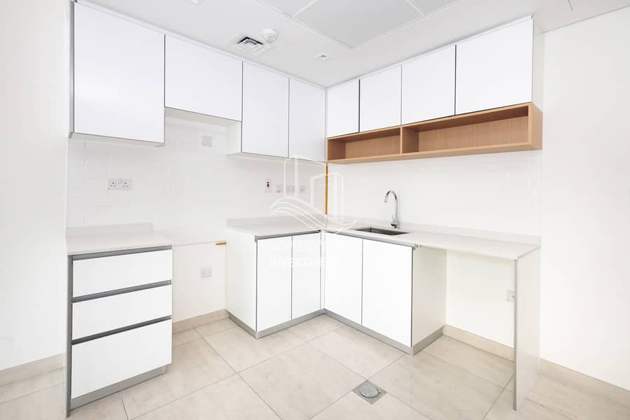 6 2-bedroom-the-bridges-unit-201-kitchen. JPG