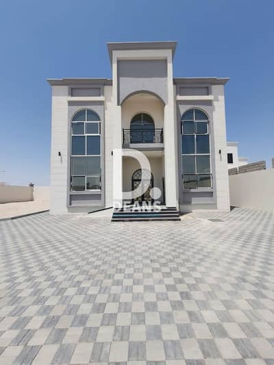 5 Bedroom Villa for Rent in Madinat Al Riyadh, Abu Dhabi - Independent 5 bedroom villa with maid room