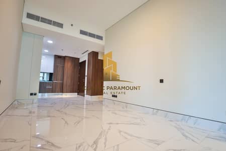 Studio for Rent in Business Bay, Dubai - Prime Location I Canal View I Huge Layout