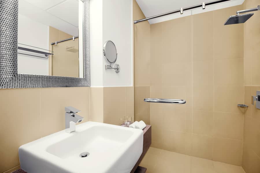 2 Two Bedroom Apartment_Bathroom. JPG