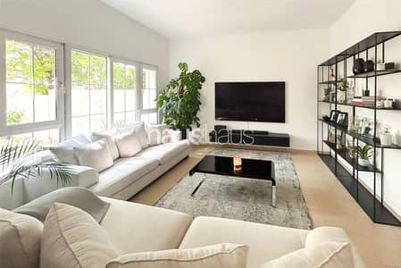 3 Bedroom Villa for Rent in Arabian Ranches, Dubai - Park Backing | Quiet location | October