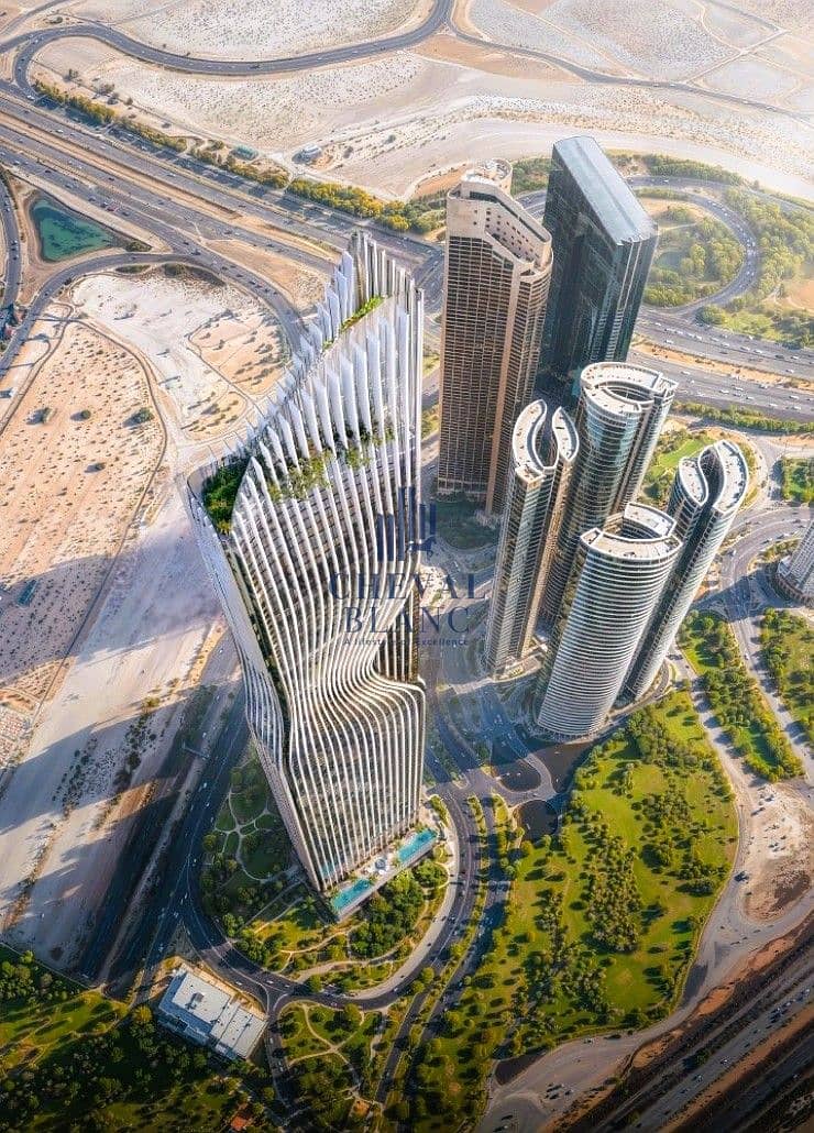 12 tiger-sky-tower_ZxTeY_xl. jpg