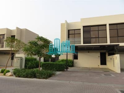 live in Luxurious furnished by Paramount live in Luxurious furnished by Paramount
