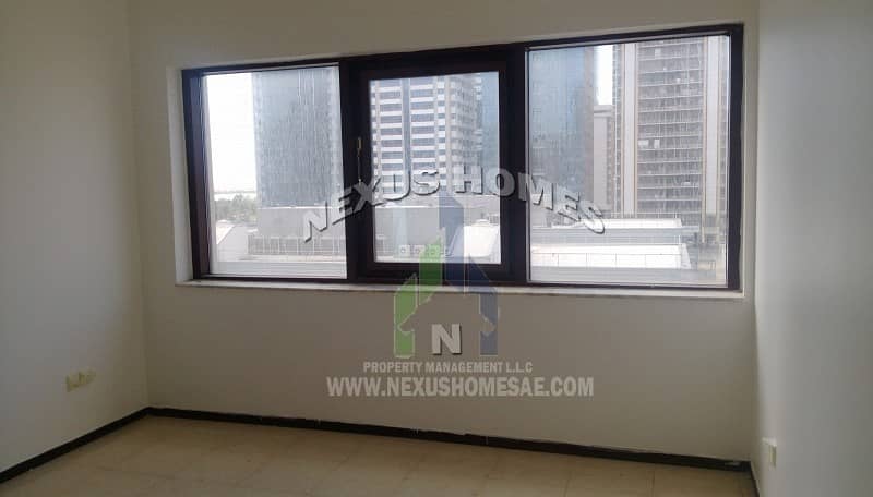 Lavish 3BHK with Maids & Storage in Al Nasr Street