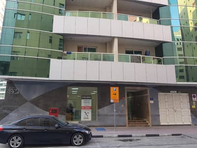 1 BR with complete amenities closed to Mall of Emirates. 1 BR with complete amenities closed to Mall of Emirates.