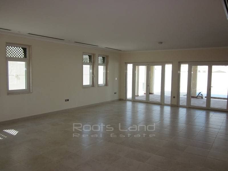 Elegant Large Regional Villa in Jumeirah Park Package 6