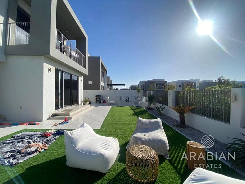 Single row |3bed + maids | landscaped | Vacant Now Single row |3bed + maids | landscaped | Vacant Now