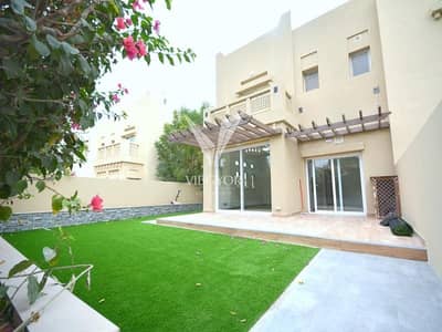 4 Bedroom Villa for Sale in The Lakes, Dubai - EXCLUSIVE! FULLY UPGRADED ON THE LAKE 4 BED VILLA 4 Bedroom Villa for Sale in The Lakes, Dubai - EXCLUSIVE! FULLY UPGRADED ON THE LAKE 4 BED VILLA