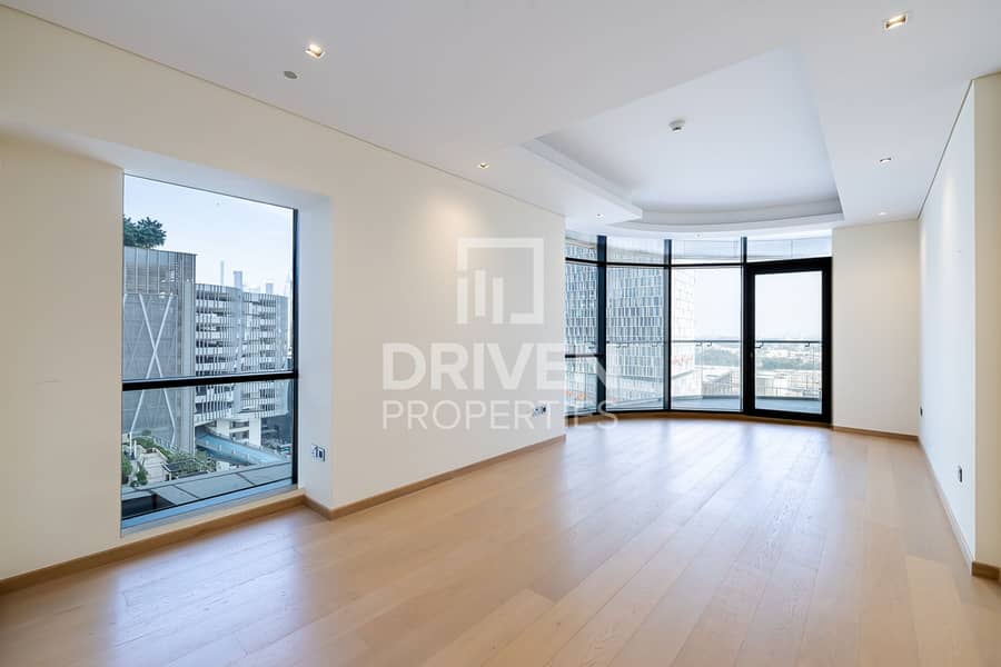 Largest Unit and Bright | Zabeel View | Vacant Largest Unit and Bright | Zabeel View | Vacant