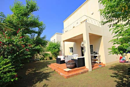3 Bedroom Villa for Sale in The Lakes, Dubai - Brightest Deema villa | 4 Rooms upstairs 3 Bedroom Villa for Sale in The Lakes, Dubai - Brightest Deema villa | 4 Rooms upstairs
