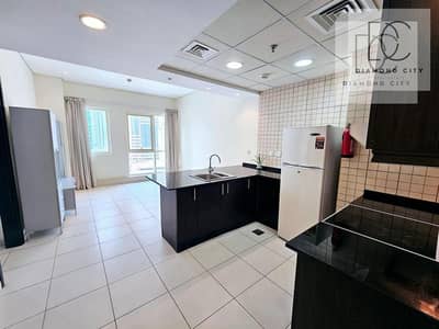 Spacious * Pool/sea View * Available Now