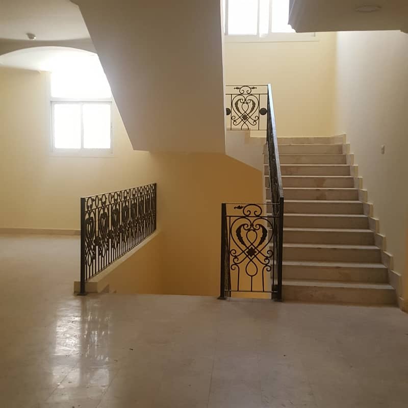 سكن عمال في آل نهيان 9 غرف 260000 درهم - 4004745