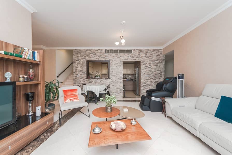 Upsize Your Living Space - Very Elegant and Upgraded 5 Bed Upsize Your Living Space - Very Elegant and Upgraded 5 Bed