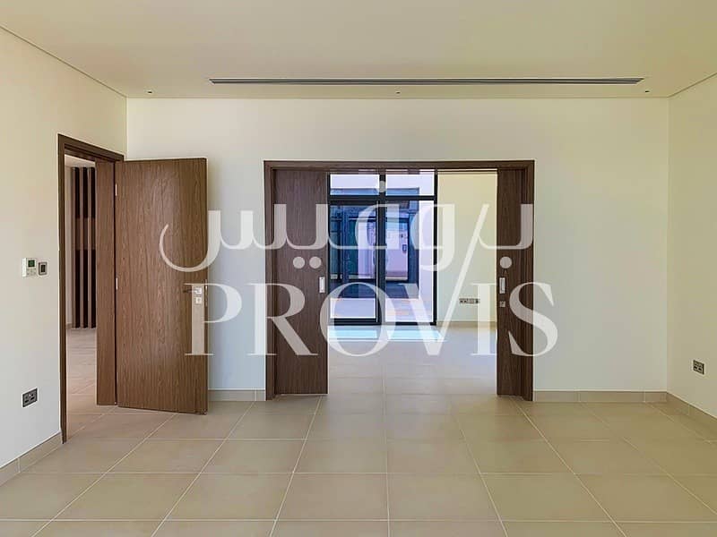 Hot Deal! 5Bed Brand New Villa! West Yas Hot Deal! 5Bed Brand New Villa! West Yas
