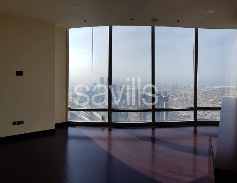 Exclusive Penthouse with Fountain View | High Floor