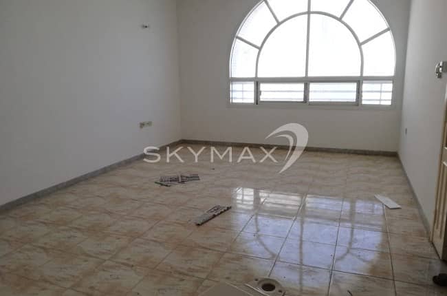 Dazzling Apartment!! 3BHK + 1 Master Room in Al Khalidiya