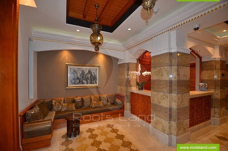 Exclusive Stunning Apartment with Large Balcony