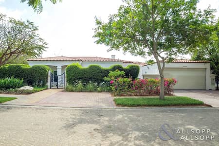 New Listing | Corner Unit | Large Plot New Listing | Corner Unit | Large Plot