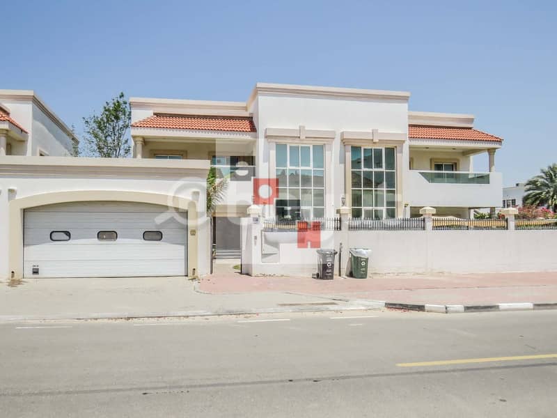 Amazing 4 bedroom villa with private garden and swimming pool located in Umm Suqeim 2.
