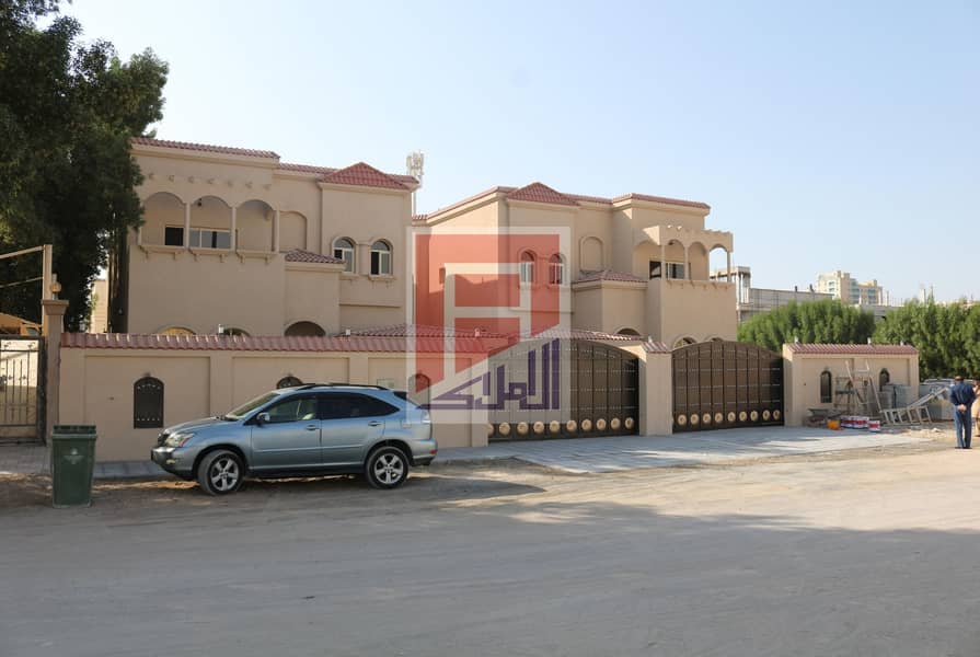 Brand New 5 Masterbedroom villa available in Al Rawda 2