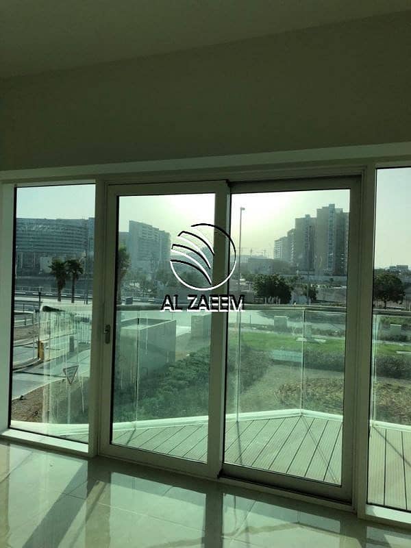 Sea View. Spacious Studio Apartment in Al Hadeel.