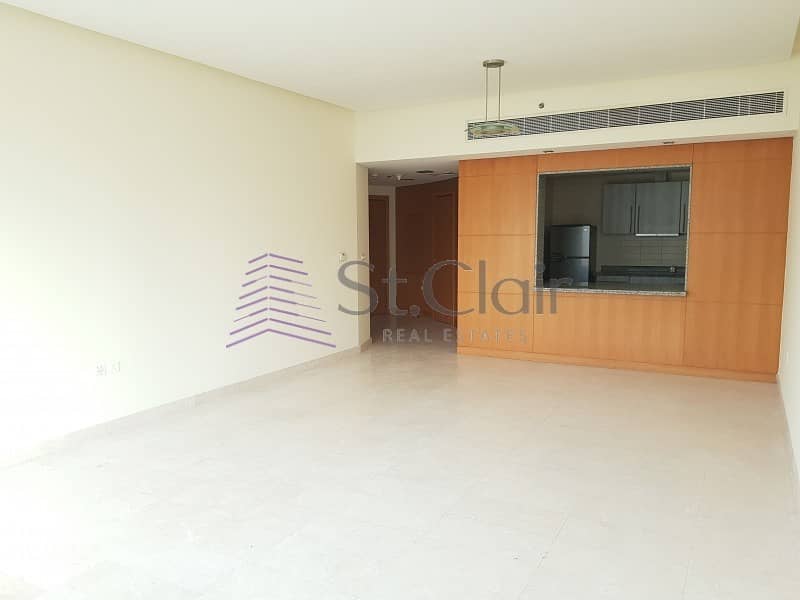 Amazing Spacious One BHK for Rent in Madina Tower