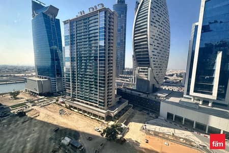 Office for Sale in Business Bay, Dubai - Exclusive fitted and furnished office