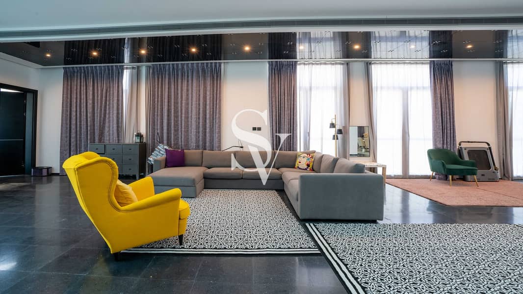 VACANT ON TRANSFER | LUXURY VILLA | HUGE LAYOUT VACANT ON TRANSFER | LUXURY VILLA | HUGE LAYOUT