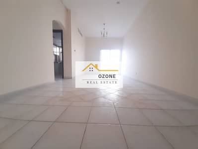Ready to Move//Spacious 2bhk//With 2 washroom//Balcony//Close to Muwaileh Bus Station//