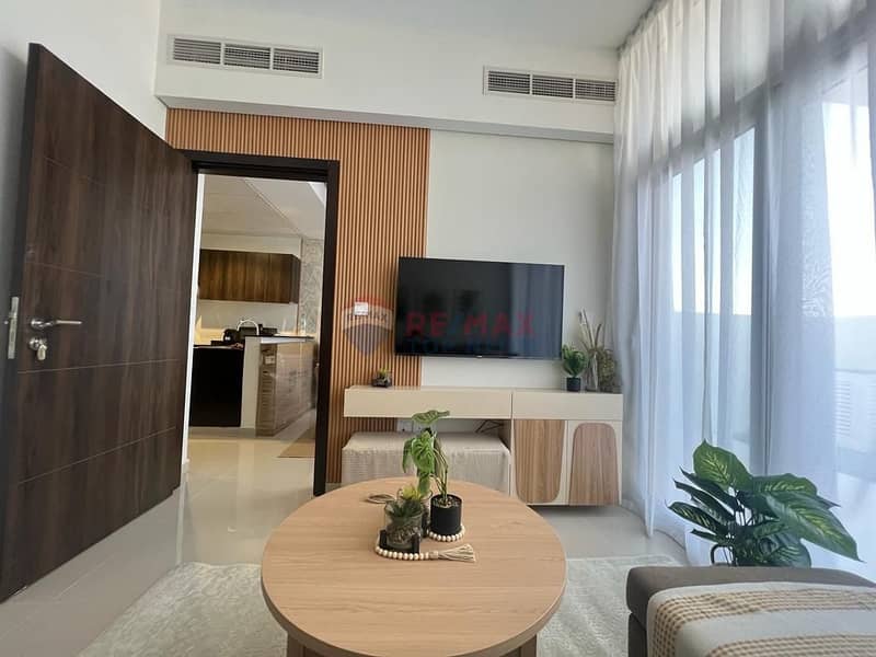 BRAND NEW | 3BHK+LIVING | ROW | LUXURIOS BRAND NEW | 3BHK+LIVING | ROW | LUXURIOS