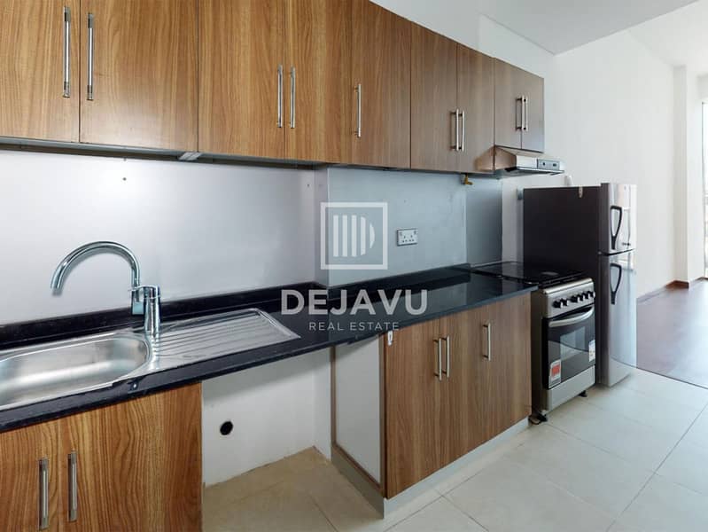 3 Untitled-1_0008_Kitchen in National Bonds Residence. jpg