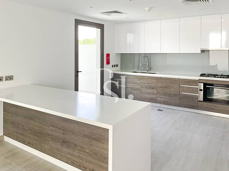 4 yas-acres-yas-island-abu-dhabi-kitchen. JPG