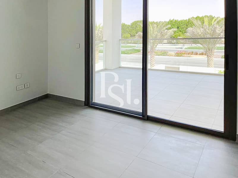 6 yas-acres-yas-island-abu-dhabi -bathroom. JPG