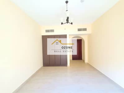 READY TO MOVE \\ LIMITED OFFER \\ 1-BHK \\ BRIGHT SPACIOUS \\ NEAT AND CLEAN \\ CALL NOW