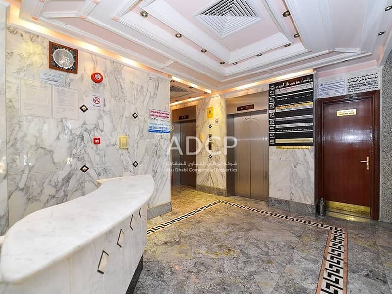2 5368_LOBBY_2. jpg