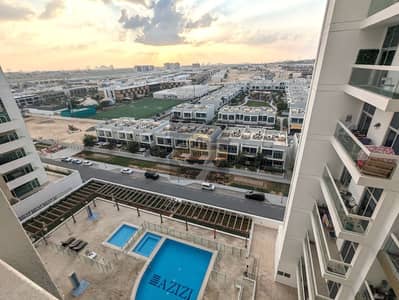 STUDIO WITH BALCONY | LOWER FLOOR | POOL VIEW
