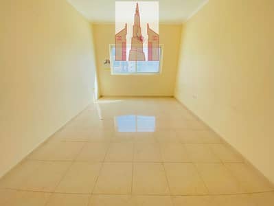 Spacious Studio American style kitchen just 22k