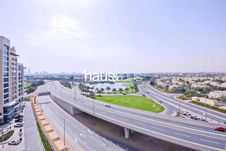 Amazing 360 View | Corner Apartment | 2 Bed 2 Bath Amazing 360 View | Corner Apartment | 2 Bed 2 Bath