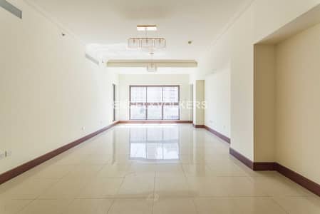Double Terrace I Low Floor I Vacant June Double Terrace I Low Floor I Vacant June