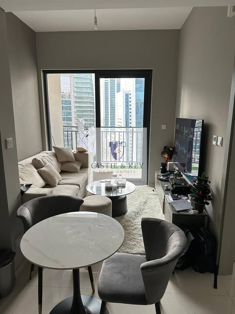 2 ZADA 2119 LIVING ROOM. jpg