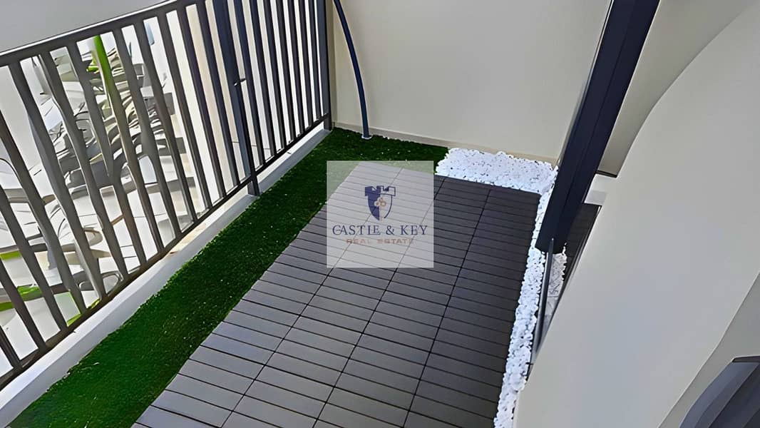 11 ZADA 2119 BALCONY. jpg