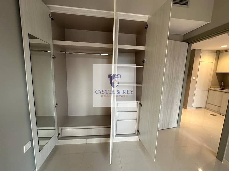 8 Zada 2119 Bedroom Storage. jpg