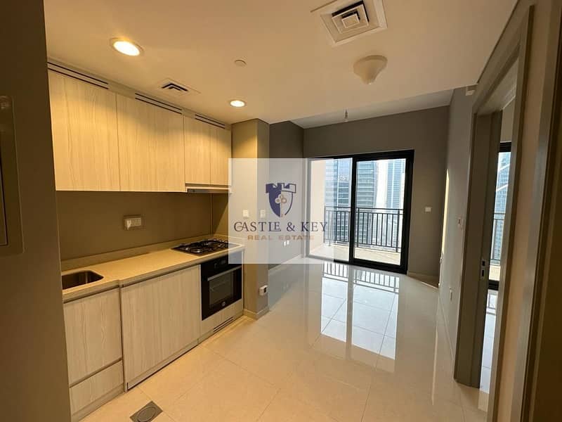 4 Zada 2119 Living Room2. jpg