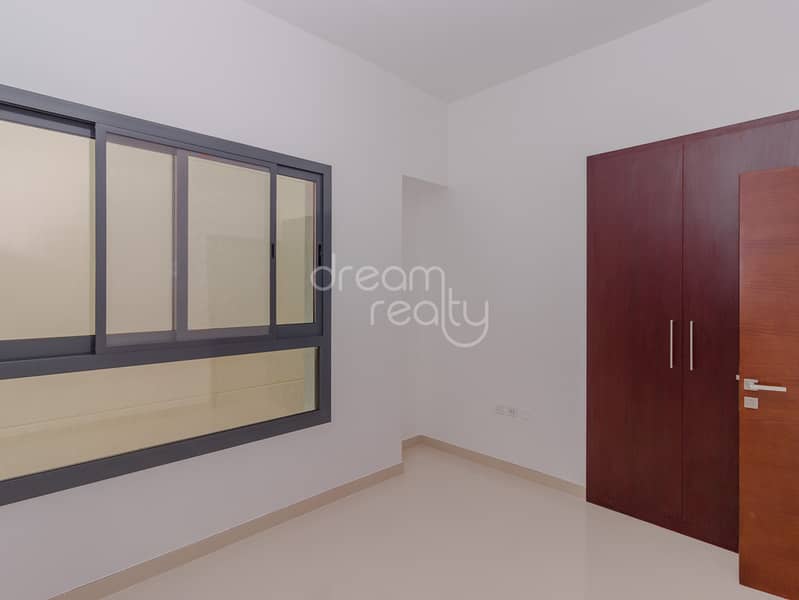 15 Al Dana Villas - Villa 121 - 4BR - Sajitha-17. jpg