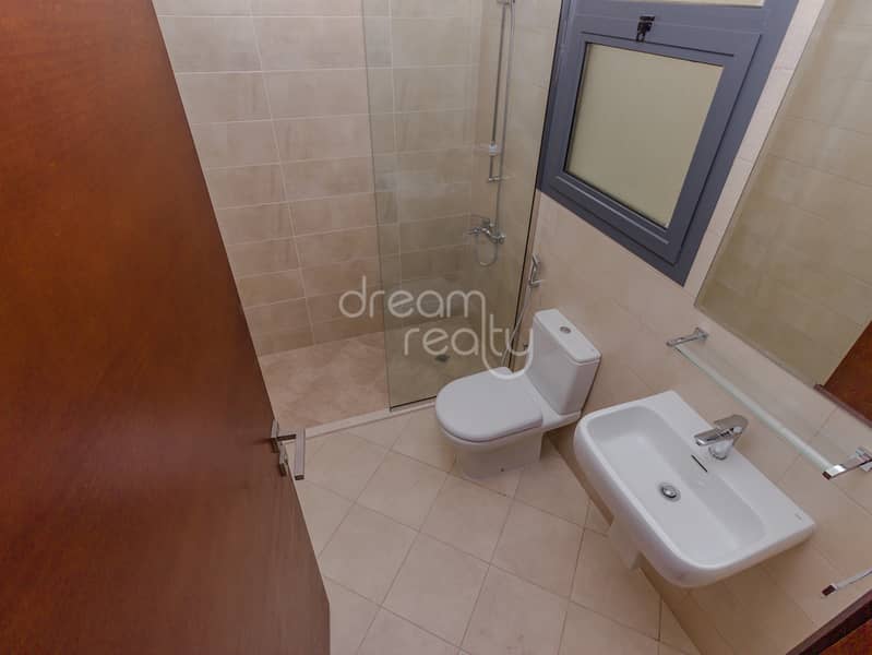 16 Al Dana Villas - Villa 121 - 4BR - Sajitha-18. jpg