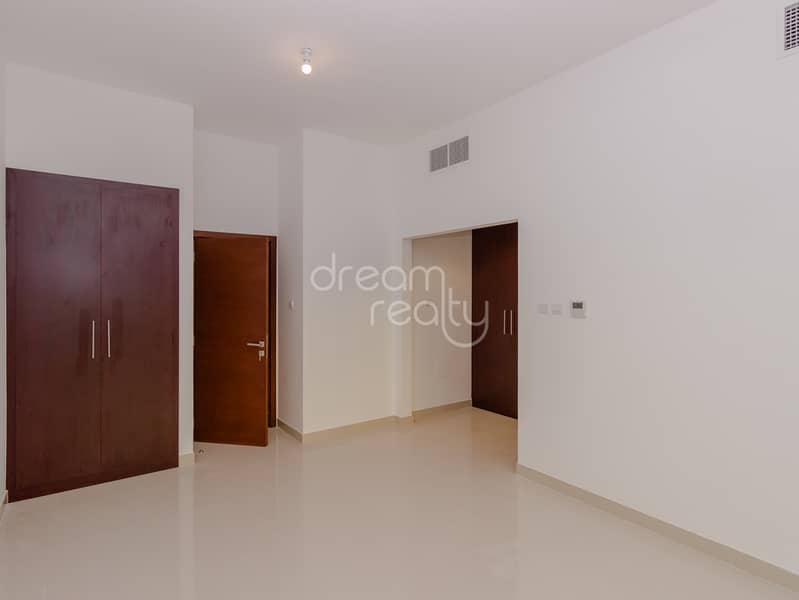 24 Al Dana Villas - Villa 121 - 4BR - Sajitha-30. jpg